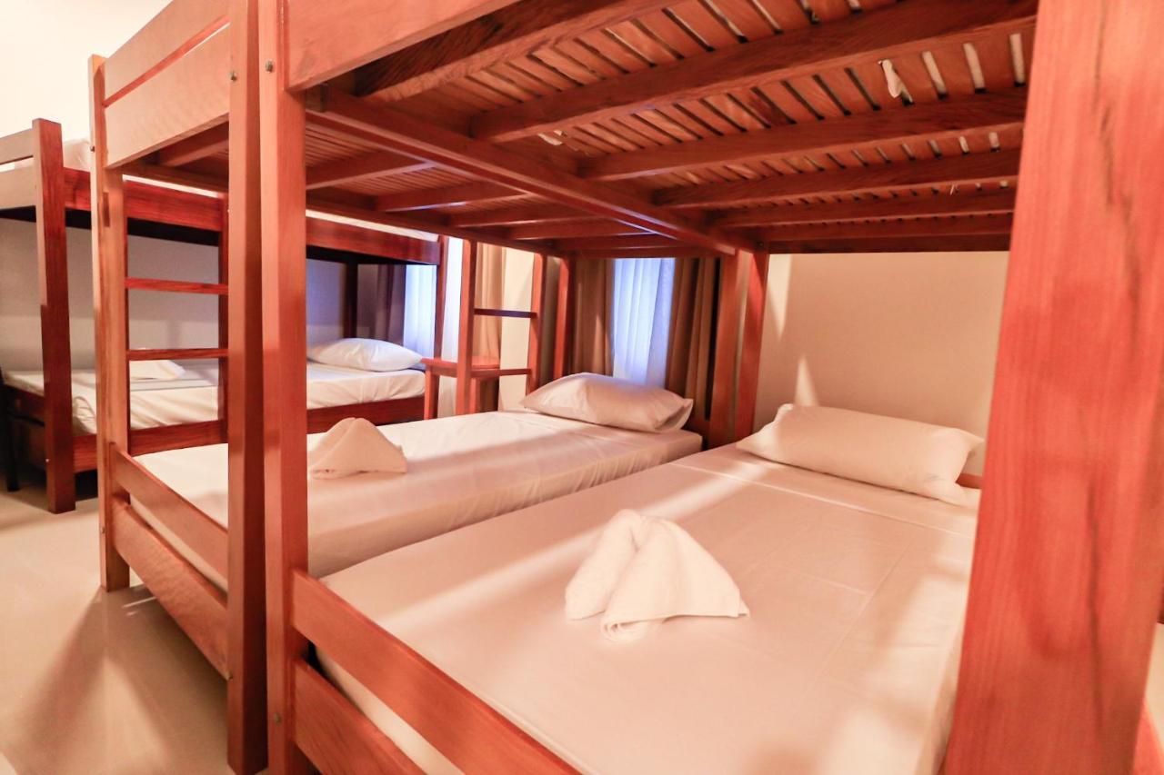 Josefina'S Tourist Inn Бусуанга Экстерьер фото